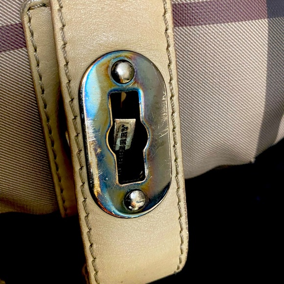 BURBERRY handbag - Picture 4 of 8
